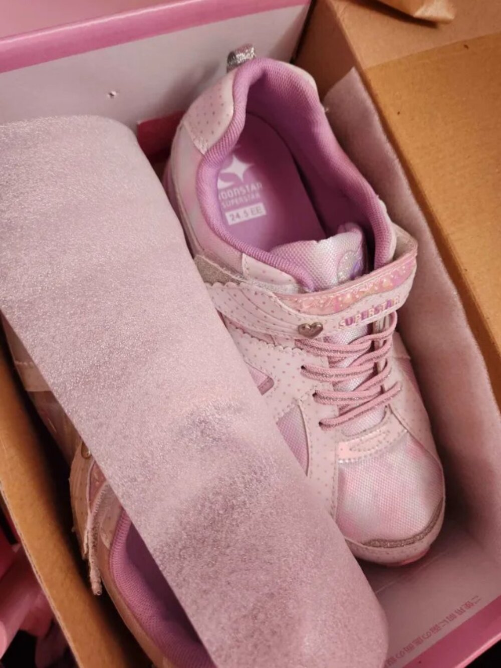 Super cute Cutecore Jojifuku Heisei Kawaii Retro Strap Velcro Sneakers